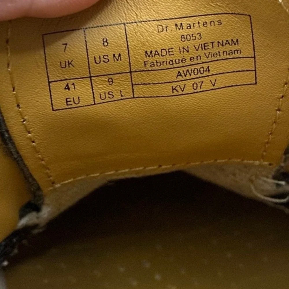 Dr. Martens 8053 Leather 5-Eye Padded Collar Shoes Mens 8 90s Retro Y2K Chunky